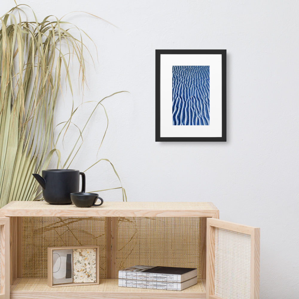 WALKS ON THE BEACH. Matte Paper Framed Poster With Mat