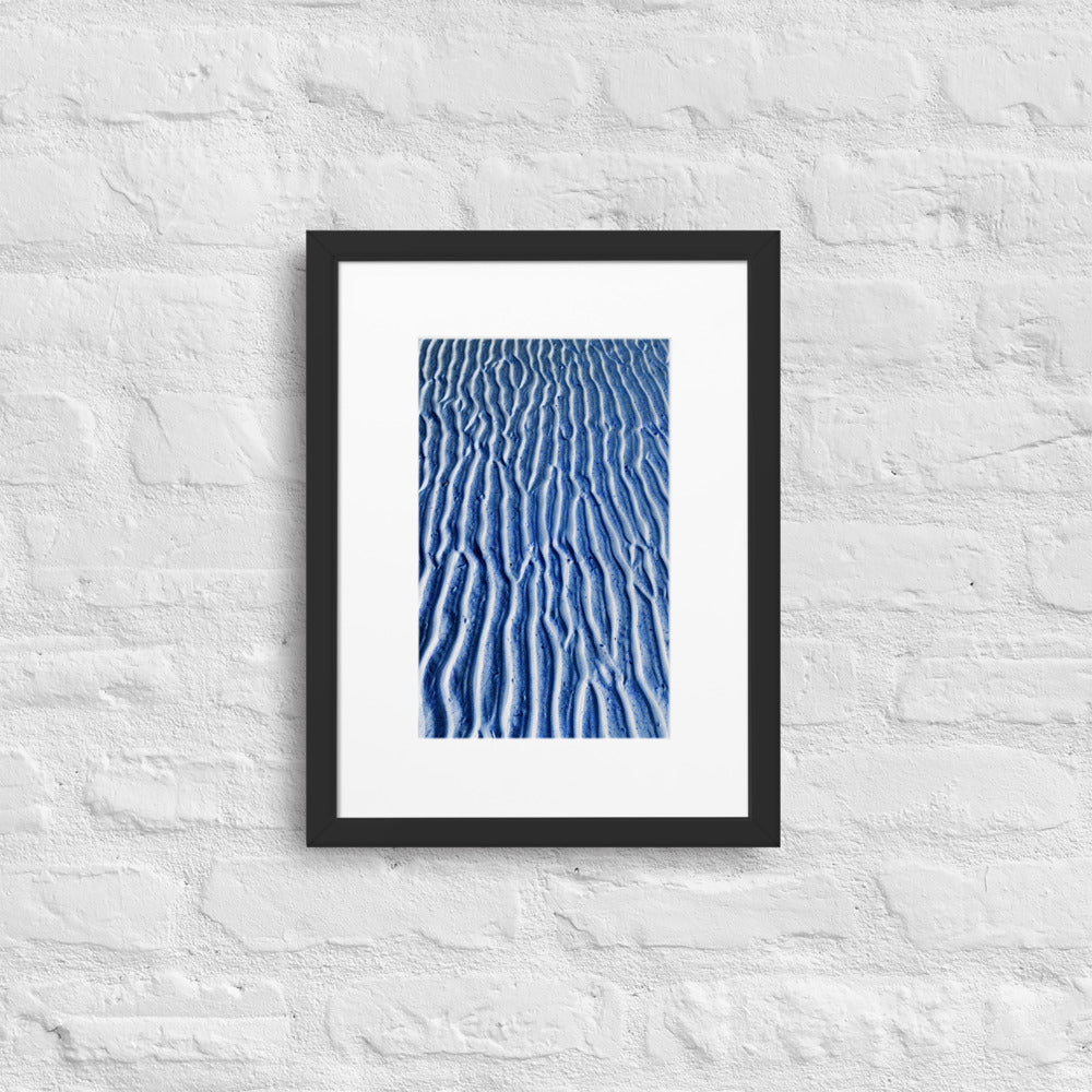 WALKS ON THE BEACH. Matte Paper Framed Poster With Mat