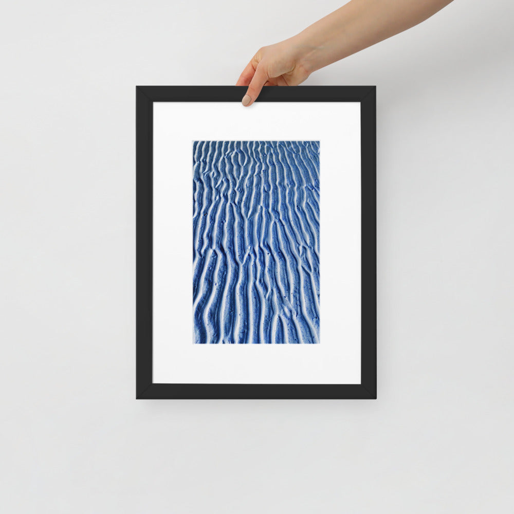 WALKS ON THE BEACH. Matte Paper Framed Poster With Mat