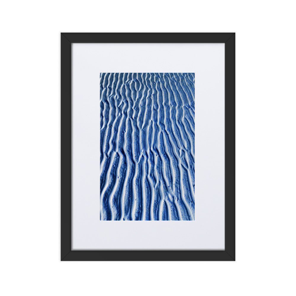 WALKS ON THE BEACH. Matte Paper Framed Poster With Mat