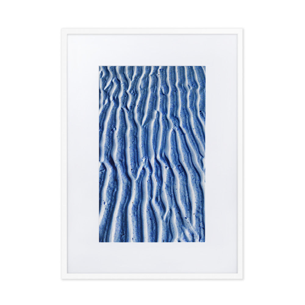 WALKS ON THE BEACH. Matte Paper Framed Poster With Mat