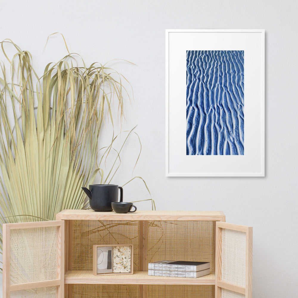 WALKS ON THE BEACH. Matte Paper Framed Poster With Mat