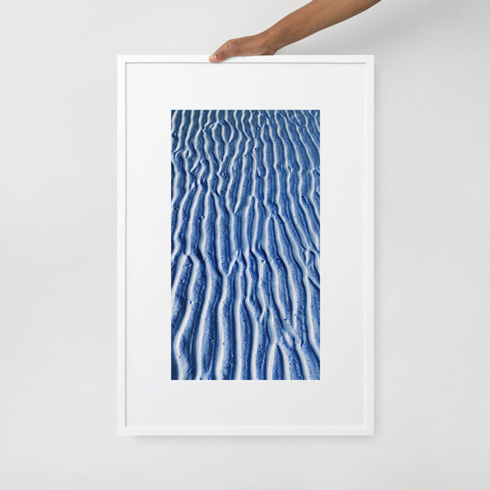 WALKS ON THE BEACH. Matte Paper Framed Poster With Mat