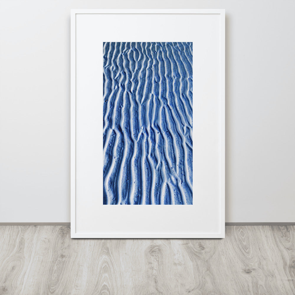 WALKS ON THE BEACH. Matte Paper Framed Poster With Mat