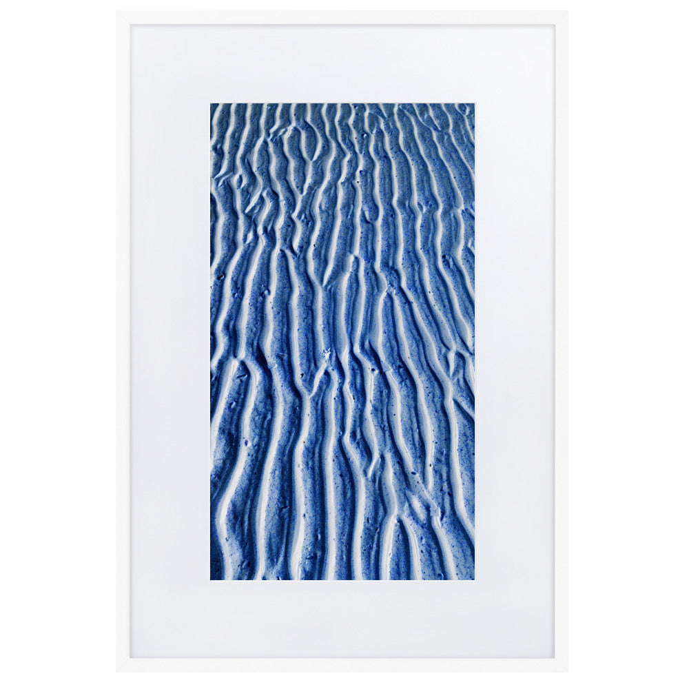 WALKS ON THE BEACH. Matte Paper Framed Poster With Mat